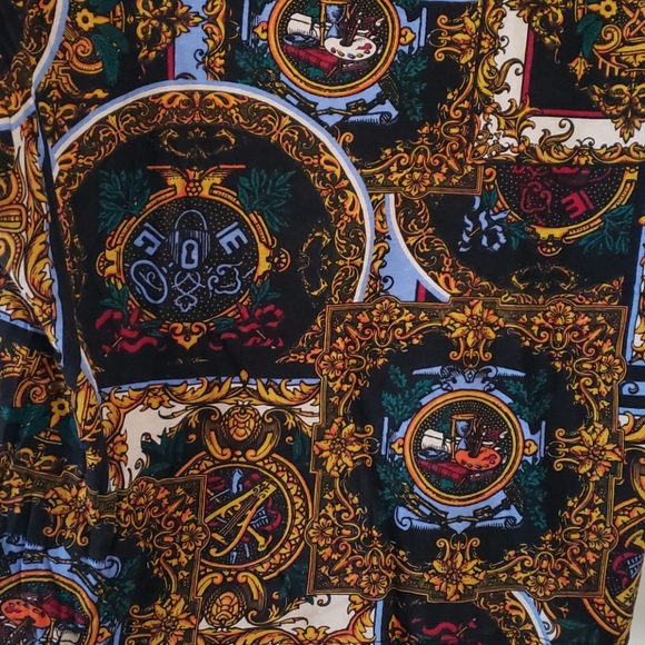 Zara Graphic T-shirt - Picture 3 of 4